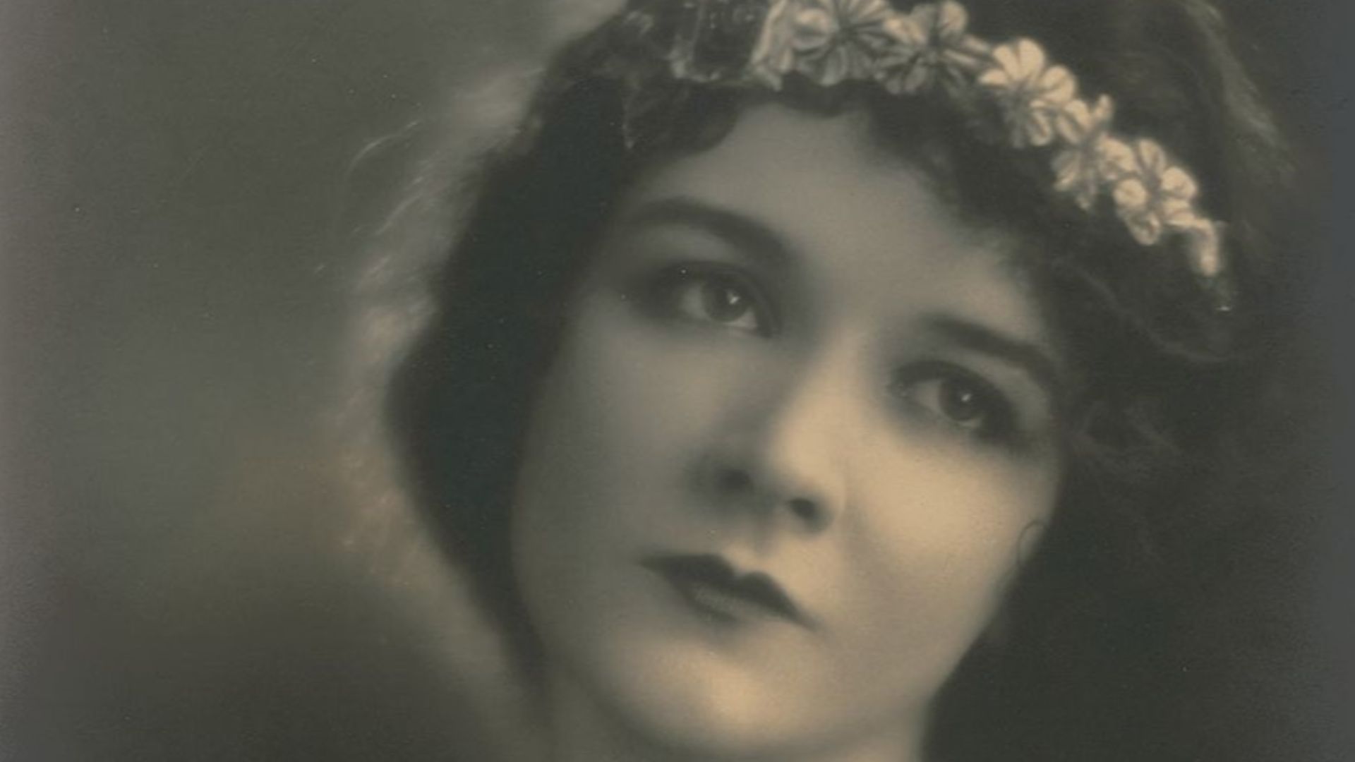 Portrait of American actress Mary Philbin by American photographer Fred Hartsook.