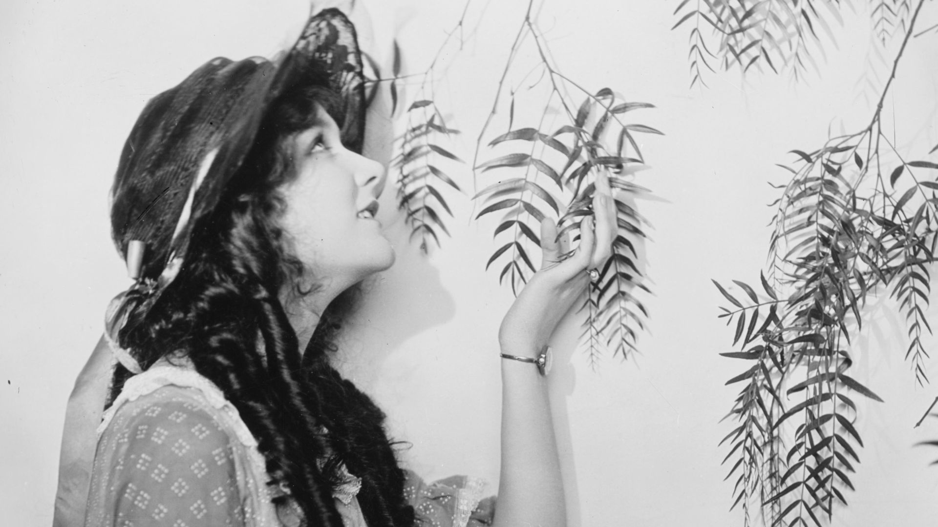 Actress Mary Philbin