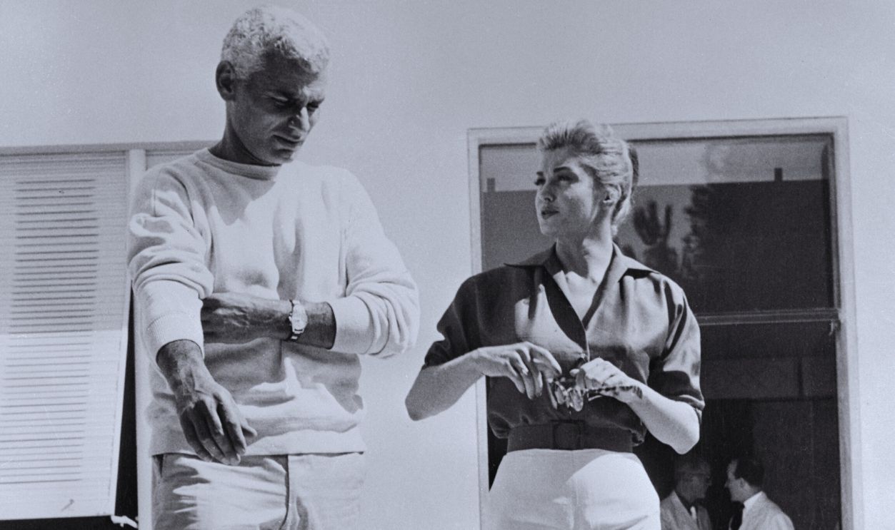 Gettyimages - 515019040, Esther Williams with Jeff Chandler (Original Caption) Actress Esther Williams takes a stroll with fellow actor Jeff Chandler after the day's work is done and they head for their dressing room.