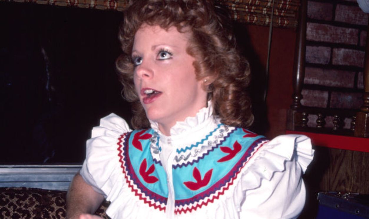 A portait of American country singer Reba McIntire at The Lone Star Café, New York, NY, July 22, 1982. 