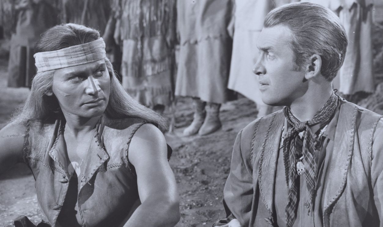 Gettyimages - 526896808, Jeff Chandler and James Stewart in Broken Arrow Cochise (Jeff Chandler) agrees to peace talks with Tom Jeffords (Jimmy Stewart) in the 1950 western Broken Arrow. 