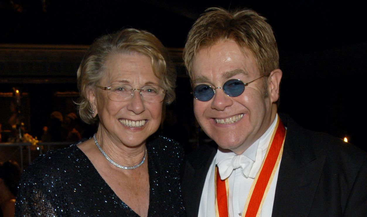 Getty Images - 106737986 - Sir Elton John and his mother Sylvia during The Fifth Annual White Tie & Tiara Ball to Benefit the Elton John Aids Foundation in Association with Chopard - Dinner at Elton John Residence in Windsor, England, United Kingdom.