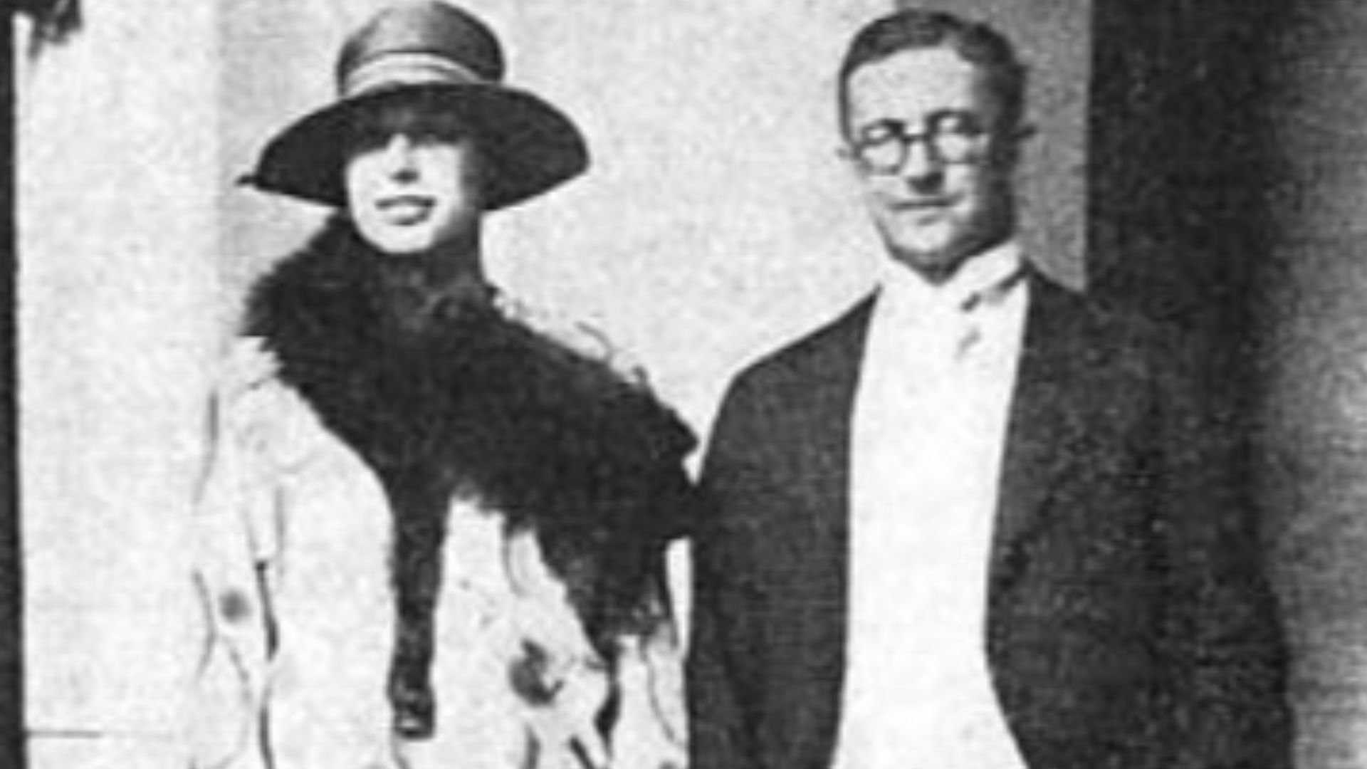 Portrait of Yvonne Lydia Louise Cahen d'Anvers Rothschild (1899–1977) and Anthony Gustav de Rothschild (1887–1961) from The American Hebrew, Volume 119, Number 9, July 9, 1926, page 283