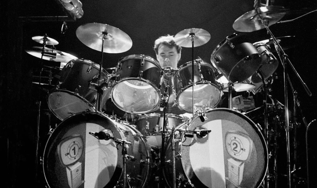 Neil Peart of the band Rush performs at the Rosemont Horizon in Rosemont, Illinois, June 2, 1995.