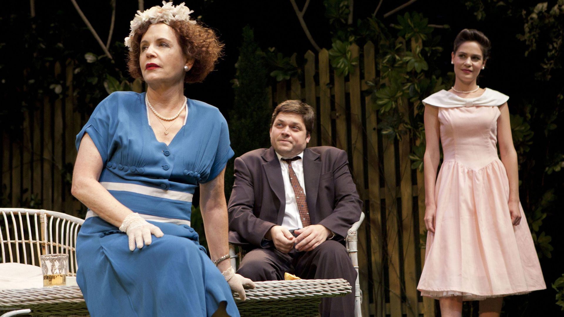 נטע גרטי, אוהד קנולר וליאורה ריבלין, בהצגה