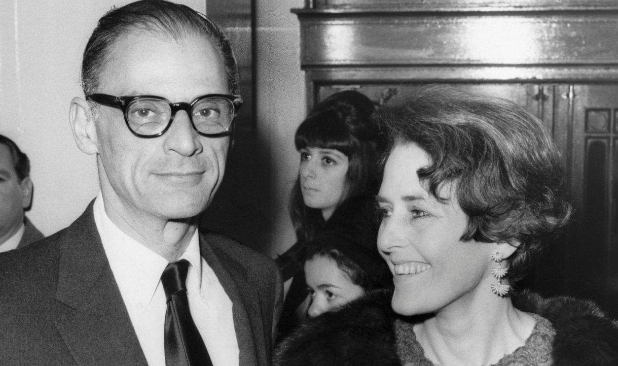 Getty Images - 613505992 - The American playwright Arthur Miller (1915-) and his wife Inge arriving at The Old Vic, London to attend a performance of Miller's own play The Crucible, produced by Lawrence Olivier.