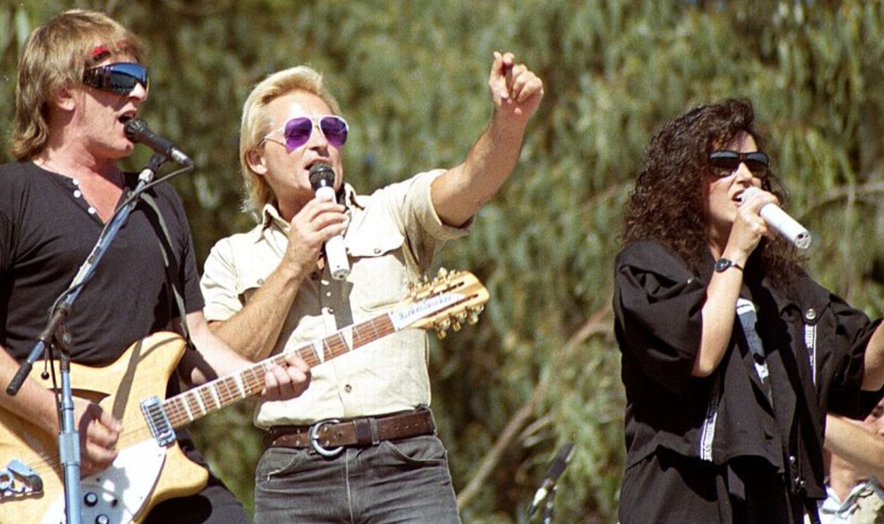 SAN FRANCISCO, CA - AUGUST 27: (L - R) Paul Kantner, Marty Balin, and Grace Slick of the Jefferson Airplane perform as part of a free concert at the Polo Fields in Golden Gate Park on August 27, 1989 in San Francisco, California.