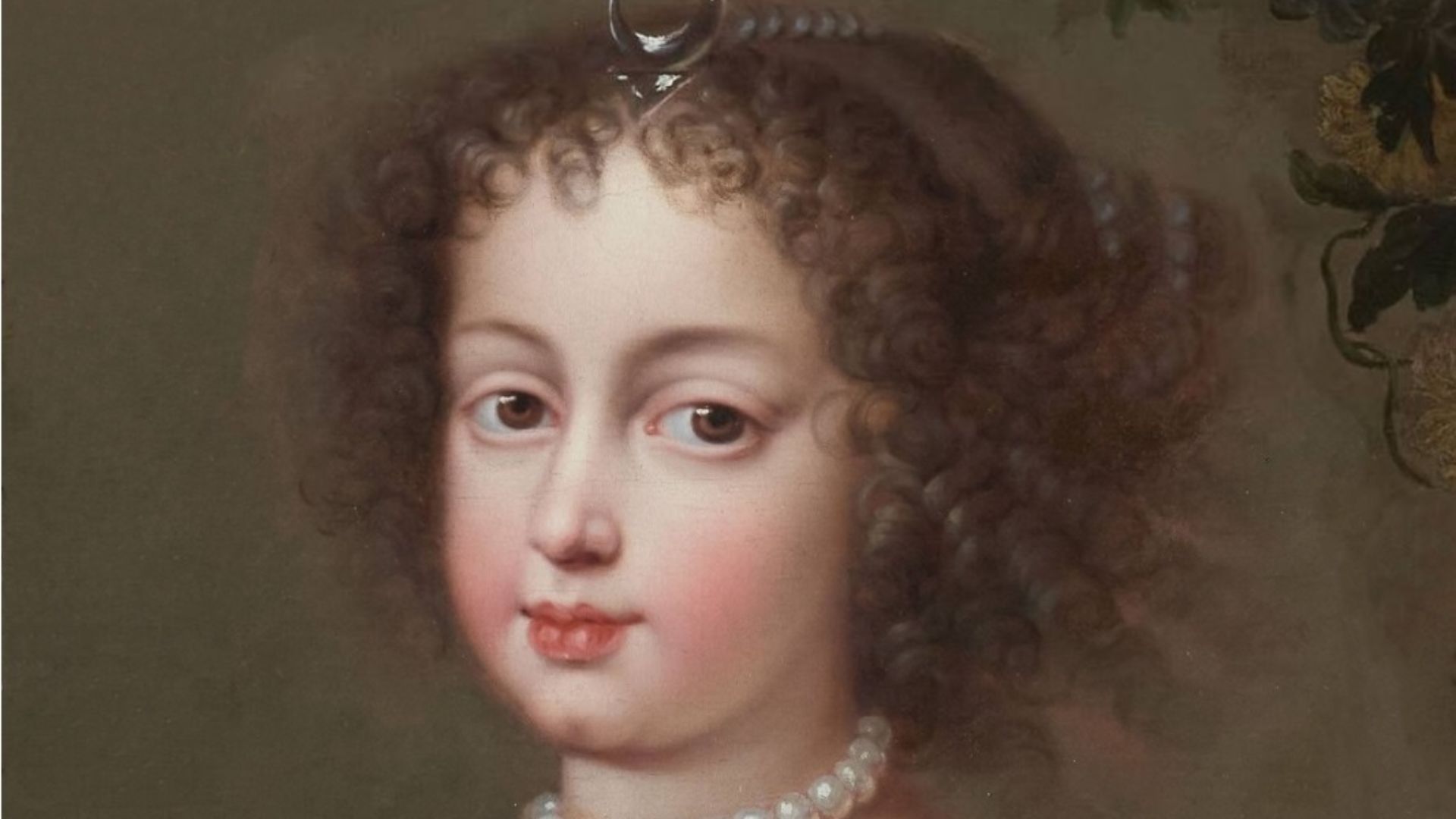 File:Marie-Louise d'Orléans en Diane - Versailles INV 6692 (cropped, edited).jpg