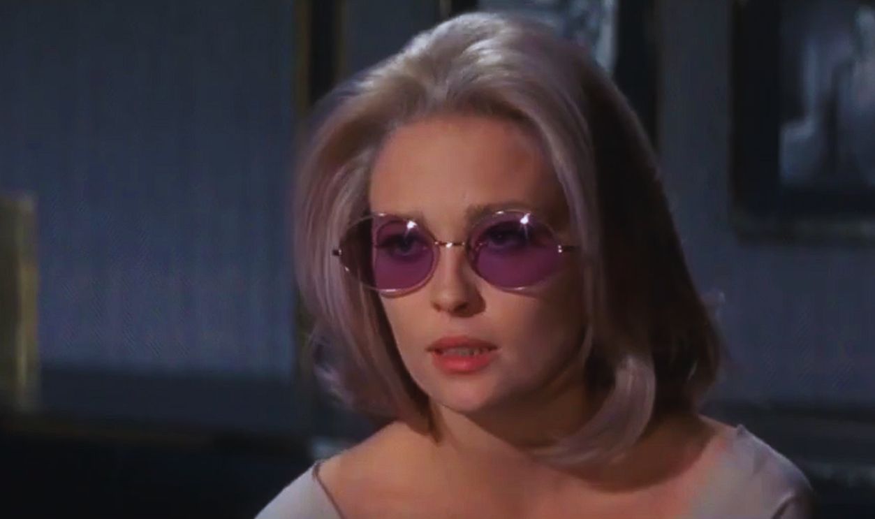 Screenshot from The Arrangement (1969) 