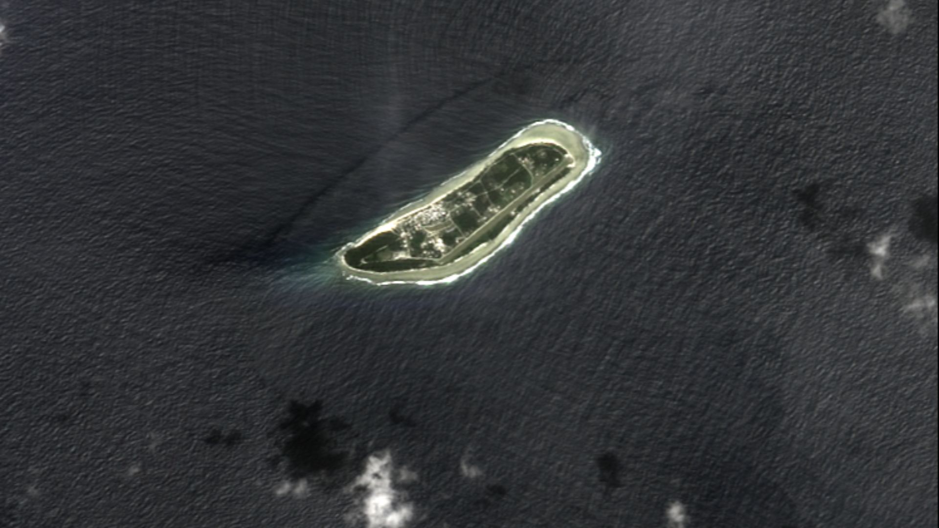 File:Kili Island 2011-07-09, EO-1 ALI bands 5-4-2-1.png