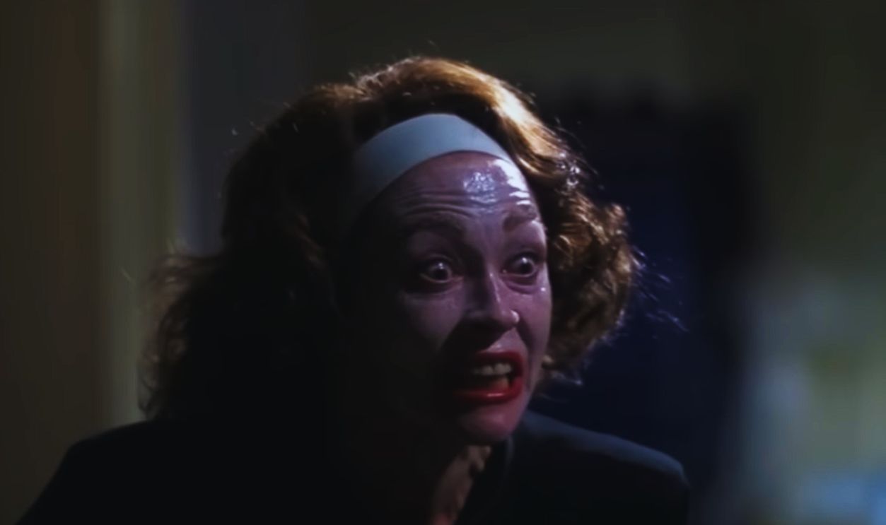 Screenshot from Mommie Dearest (1981) 