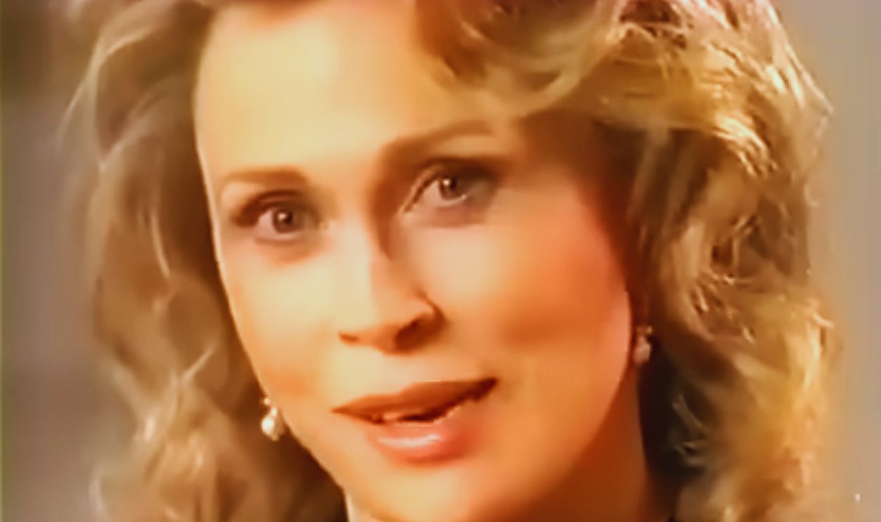 Screenshot from Biography: Faye Dunaway - Master Class (2003) 