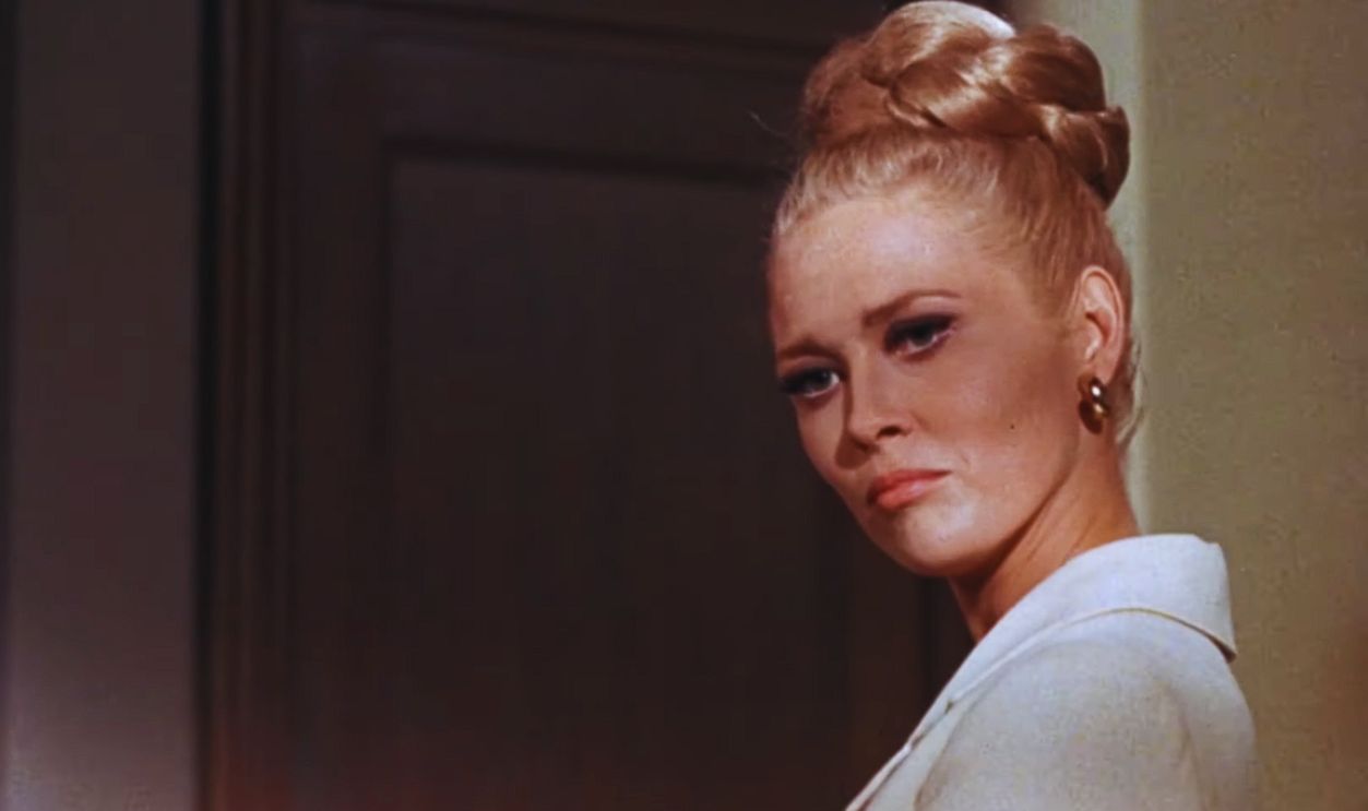 Screenshot from The Thomas Crown Affair (1968) 