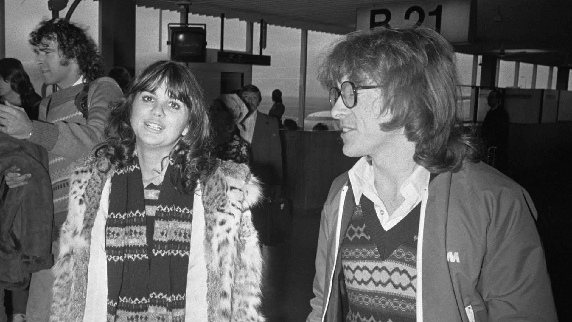 Collectie / Archief : Fotocollectie Anefo
Reportage / Serie : [ onbekend ]
Beschrijving : Zangeres Linda Ronstadt op Schiphol
Datum : 20 november 1976
Locatie : Noord-Holland, Schiphol
Trefwoorden : zangeressen
Fotograaf : Bogaerts, Rob / Anefo
Auteursrechthebbende : Nationaal Archief 
Materiaalsoort : Negatief (zwart/wit)
Nummer archiefinventaris : bekijk toegang 2.24.01.05

Bestanddeelnummer : 928-8976