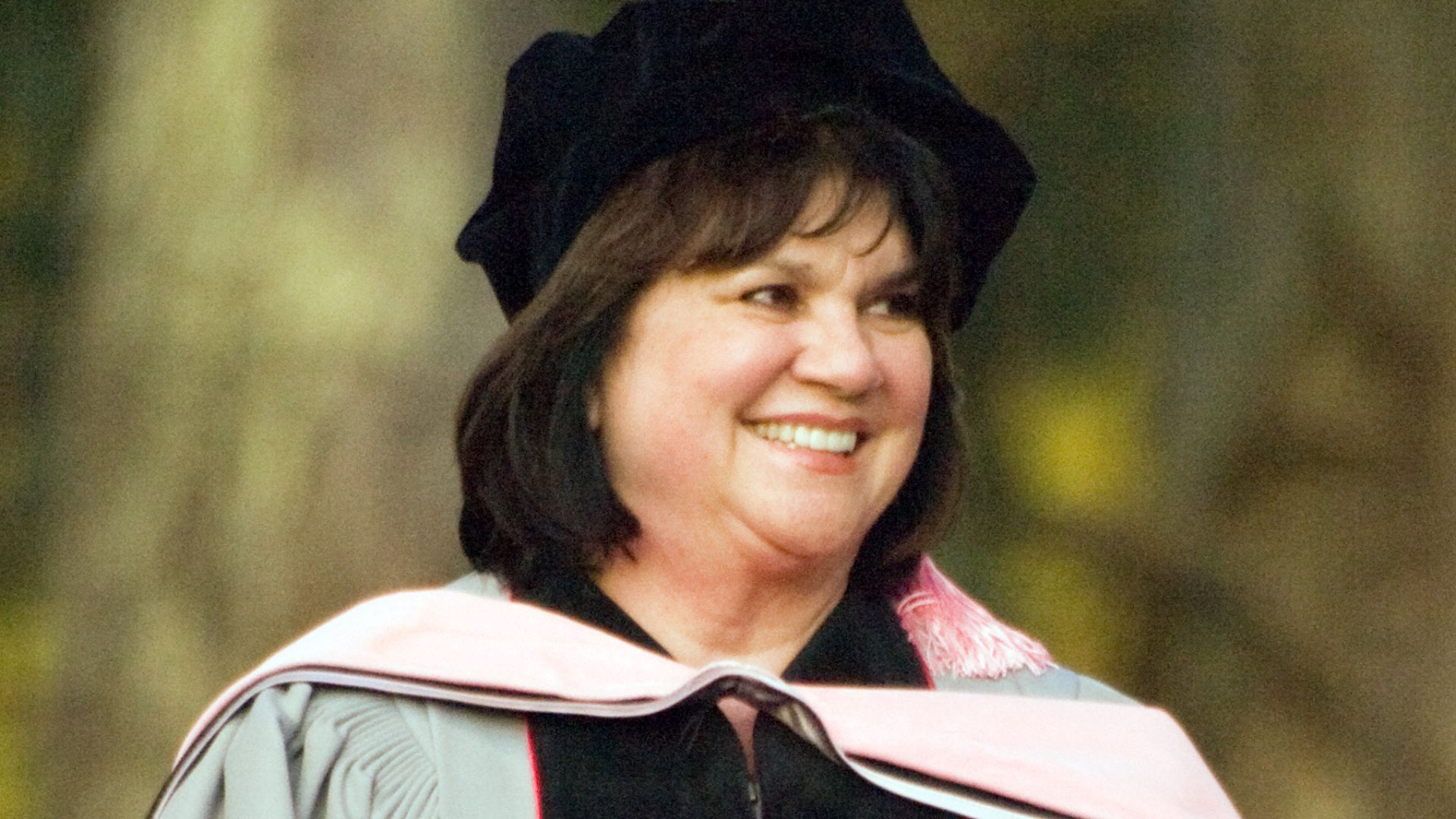US singer Linda Ronstadt in her Berklee College of Music honorary doctoral robe at 2009 Hardly Strictly Bluegrass Festival, San Francisco