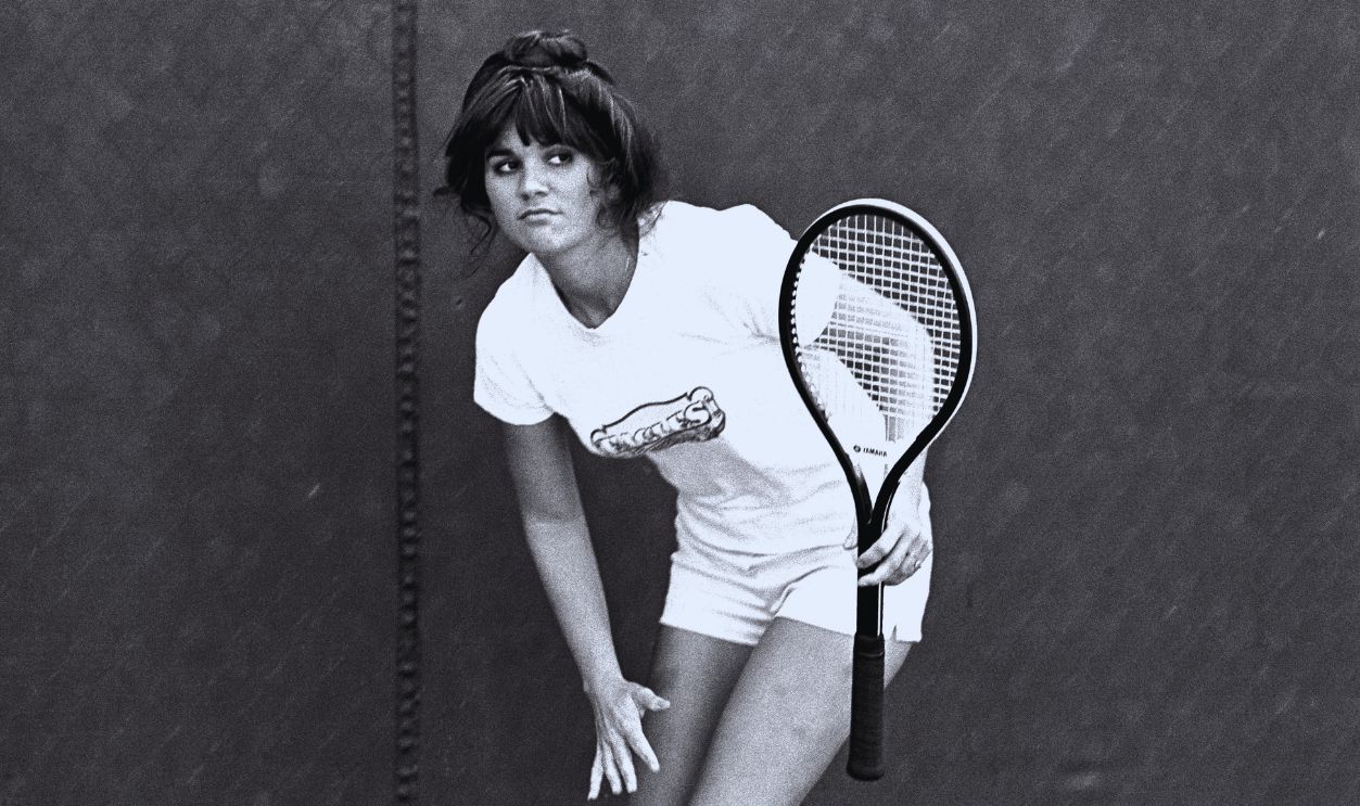 Gettyimages - 77695598, Mark Sullivan 70's Rock Archive Linda Ronstadt warming up at Eagles Tennis Tournament in Hollywood, CA 1977; Various Locations; Mark Sullivan 70's Rock Archive; Hollywood; CA.
