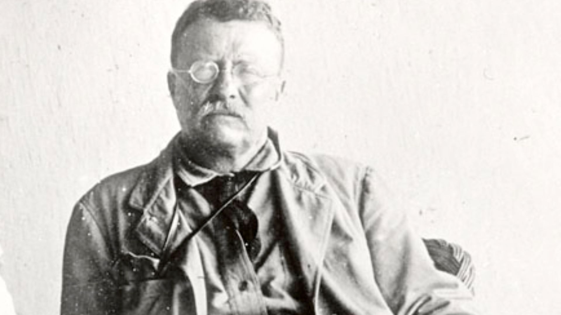 Theodore Roosevelt dressed in expedition attire. In 1909 he led an expedition party for the Smithsonian to Africa. On this trip, Roosevelt collected natural history specimens for the United States National Museum (now National Museum of Natural History) and live animals for the National Zoological Park

Full description