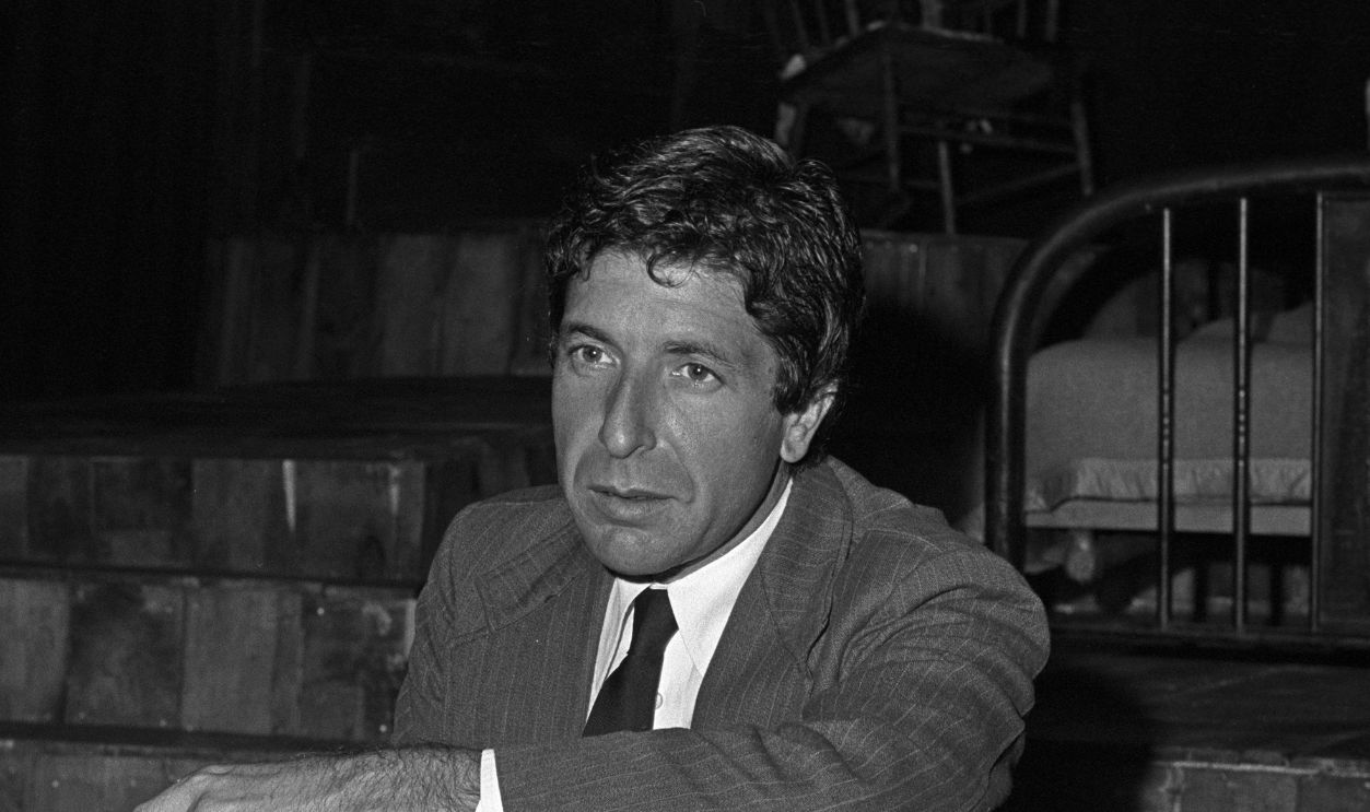 Canadian singer/songwriter Leonard Cohen
