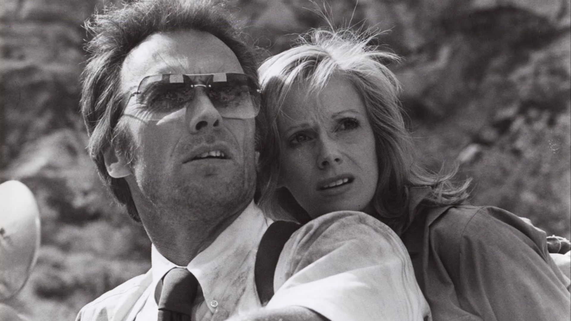 Film still of Clint Eastwood and Sondra Locke in The Gauntlet (1977)