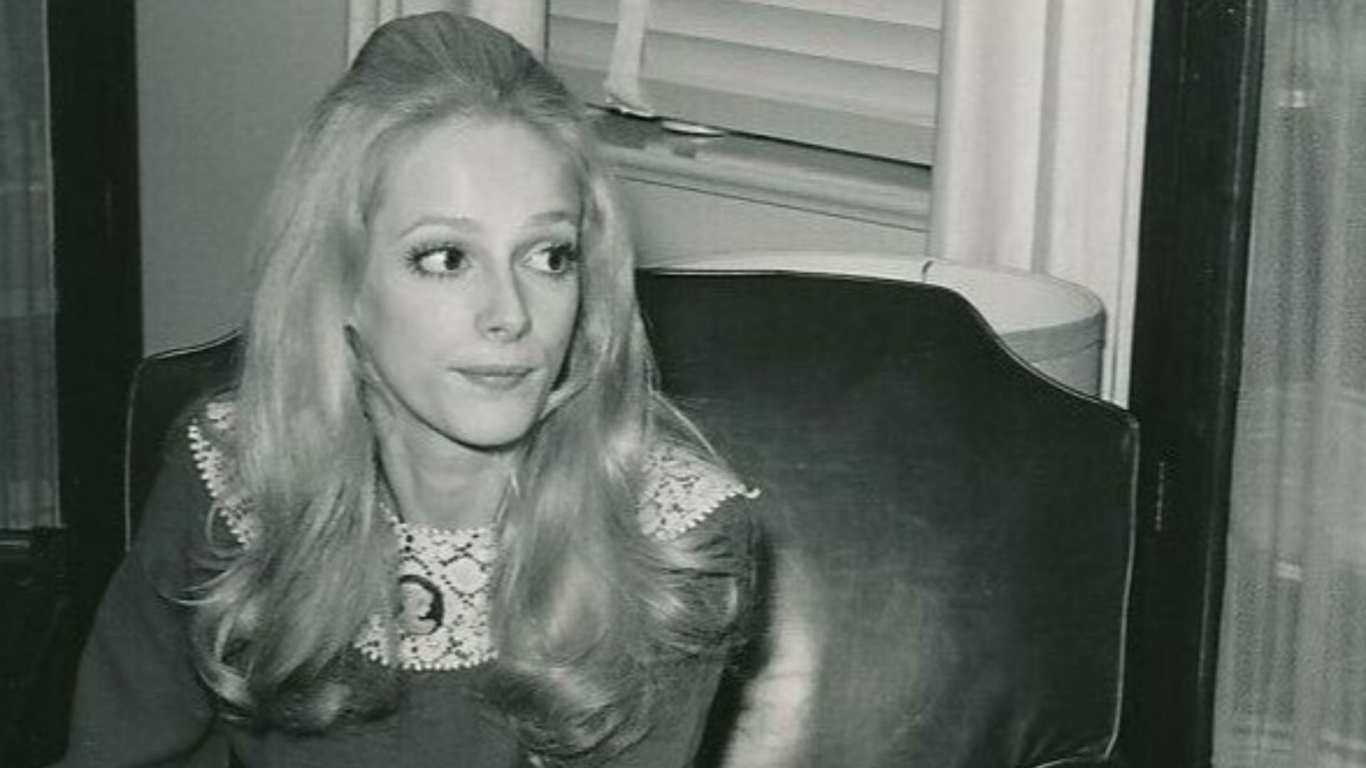 Sondra Locke at a press conference in Burbank, July 1968