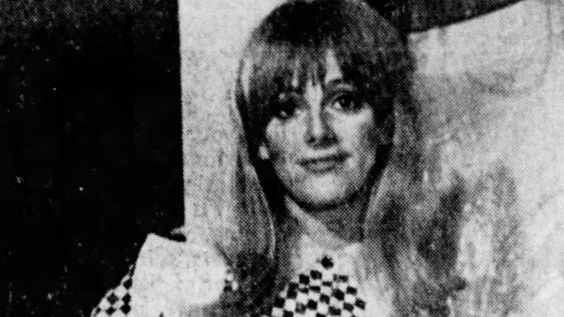 Sondra Locke modeling apparel by Bobbie Brooks