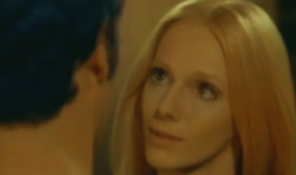 Screenshot from Cover Me Babe (1970) 