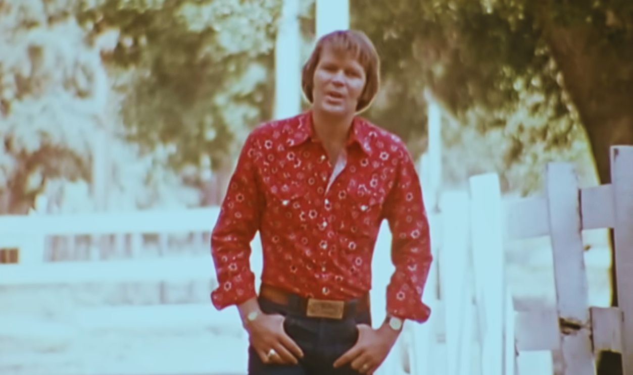 Screenshot from Glen Campbell: Rhinestone Cowboy (1975) 