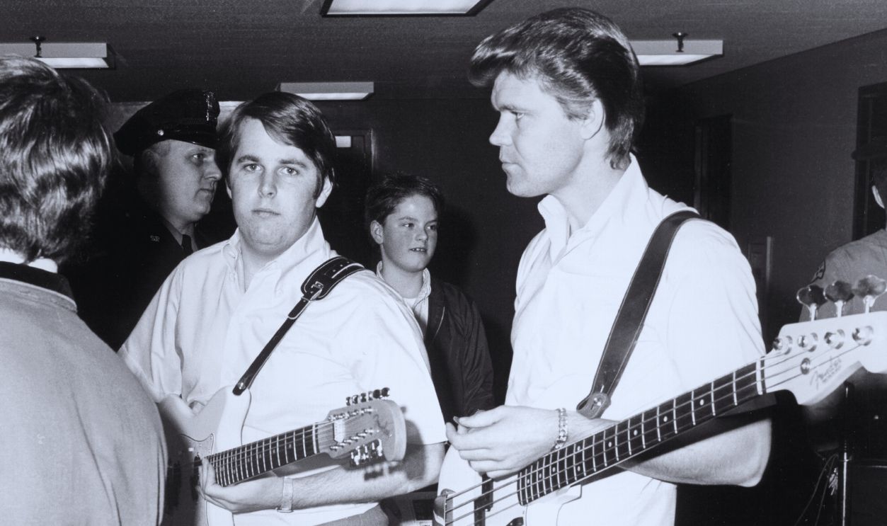 Gettyimages - 74253656, Beach Boys With Glen Campbell