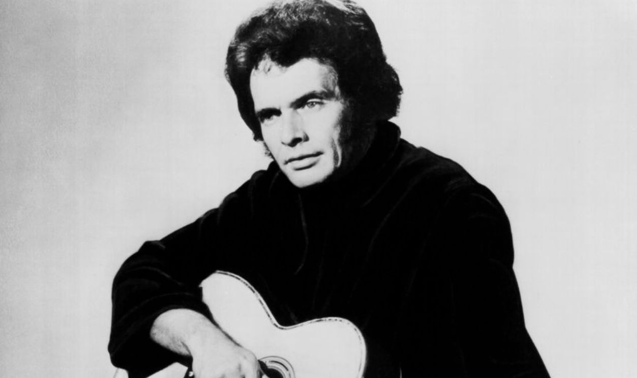 CIRCA MID 1970s: Country musician Merle Haggard poses for a mid 1970's portrait.