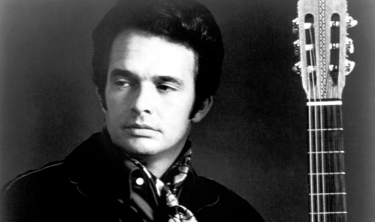CIRCA LATE 1960s: Country musician Merle Haggard poses for a late 1960's portrait.