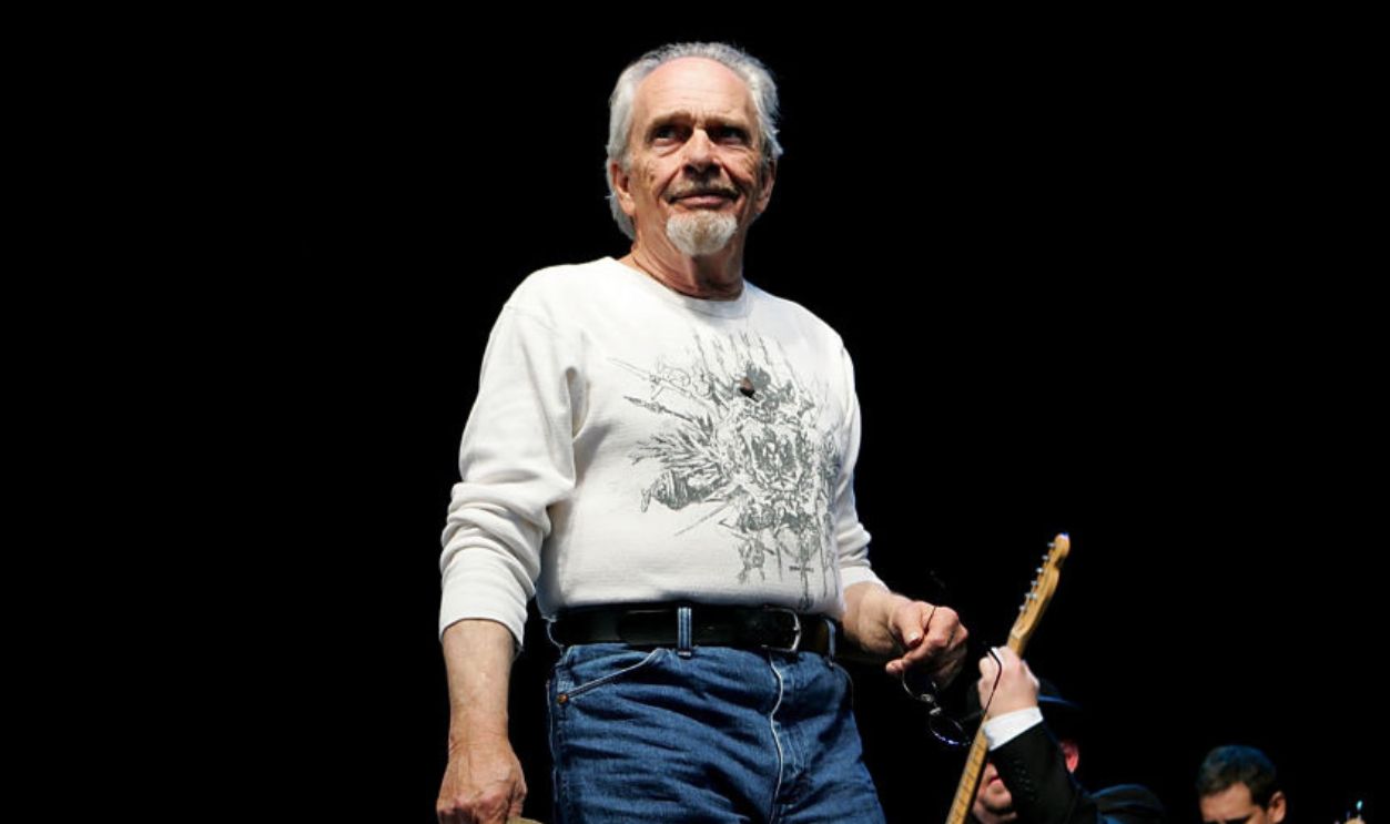 SAN ANTONIO, TX - JULY 04: Merle Haggard performs at the annual Willie Nelson 4th of July concert at the Verizon Wireless Amphitheater on July 4, 2008 in San Antonio, Texas.