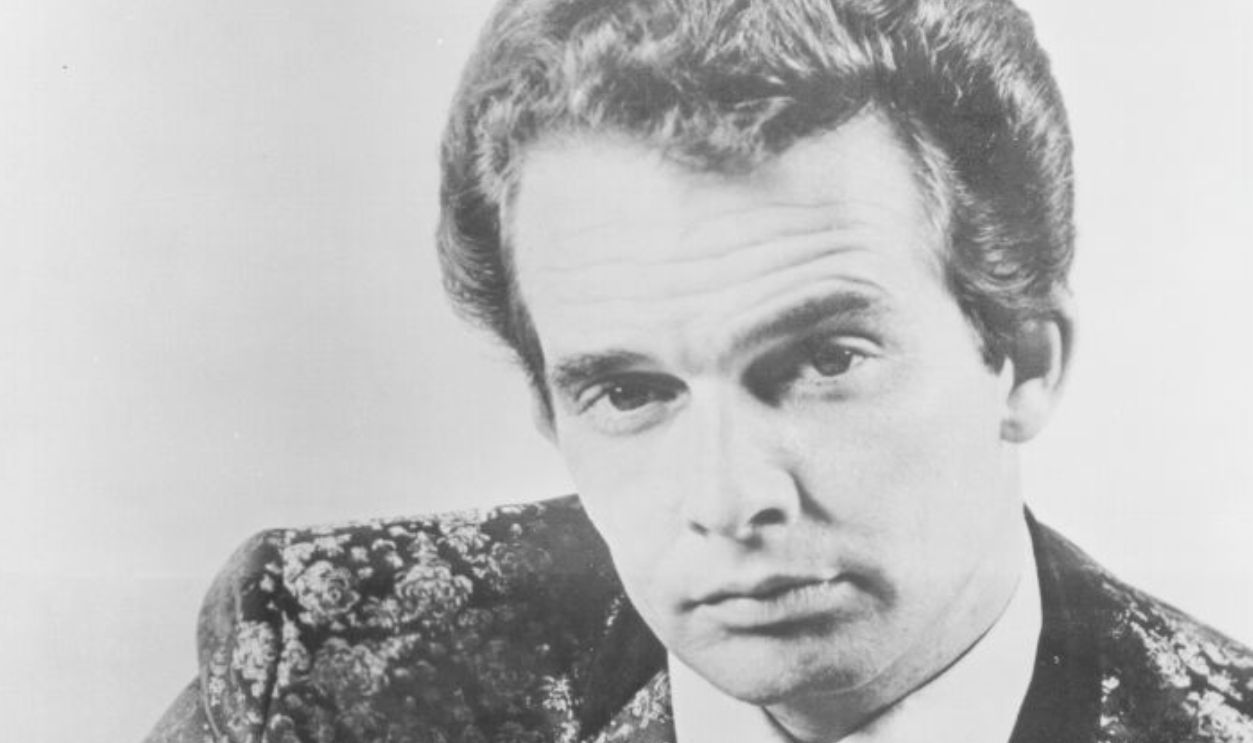 Country musician Merle Haggard poses for a portrait circa 1968.