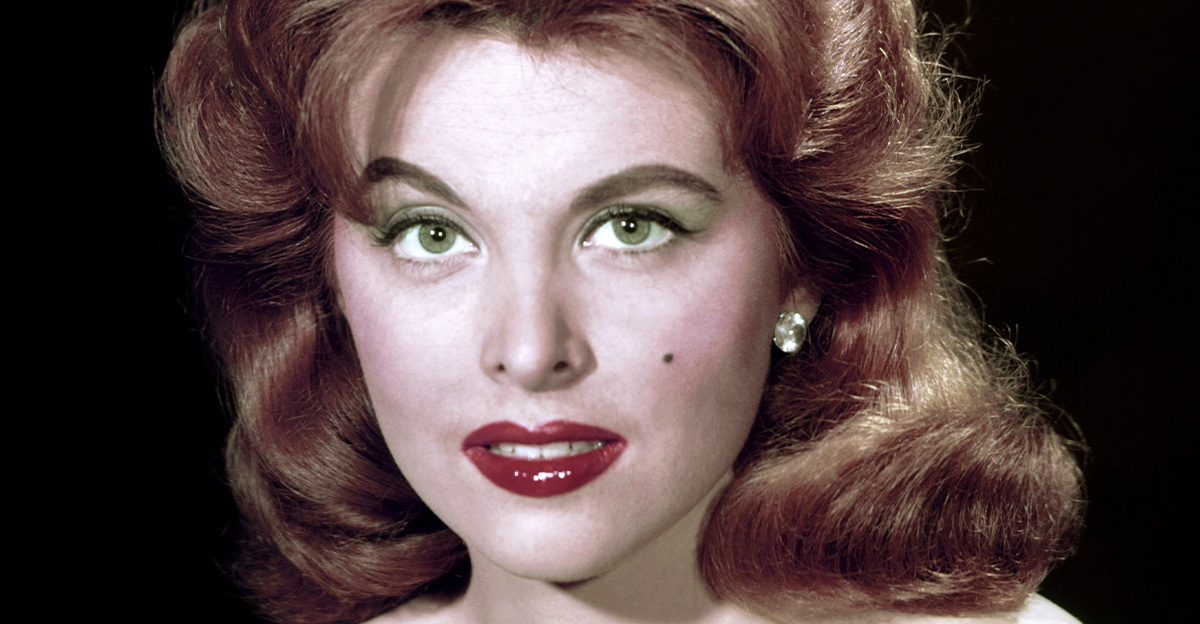 Tina Louise Glamor Portrait