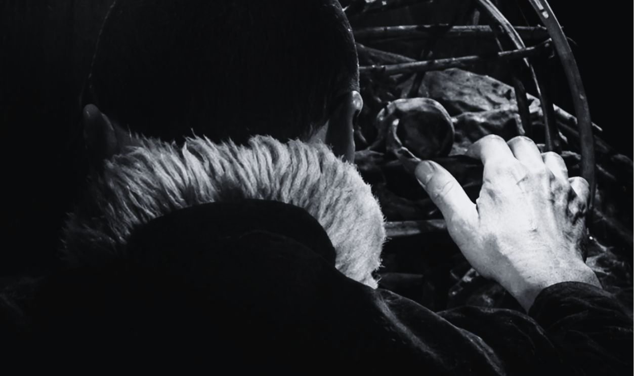 Screenshot from Masters of Darkness: Queen Elizabeth's Magician 2002