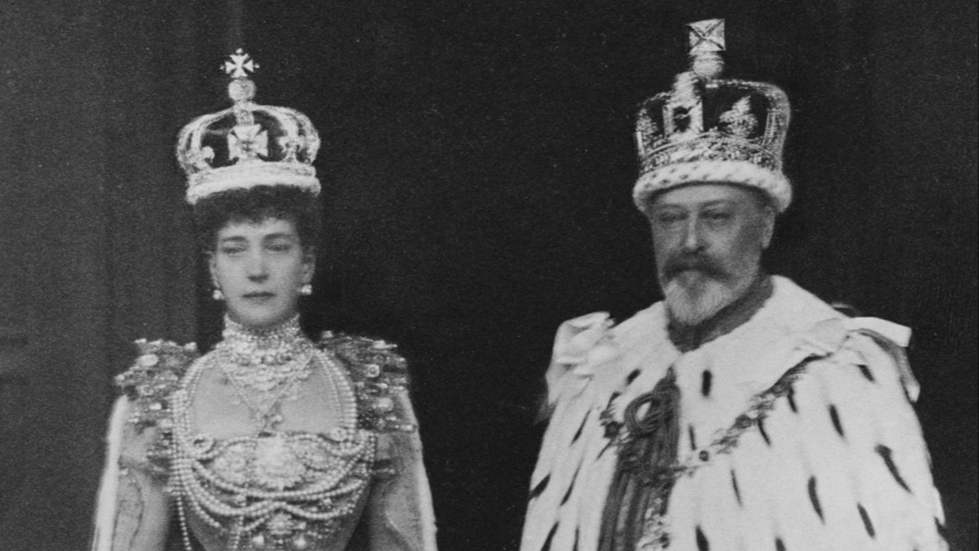 King Edward VII and Queen Alexandra in coronation robes