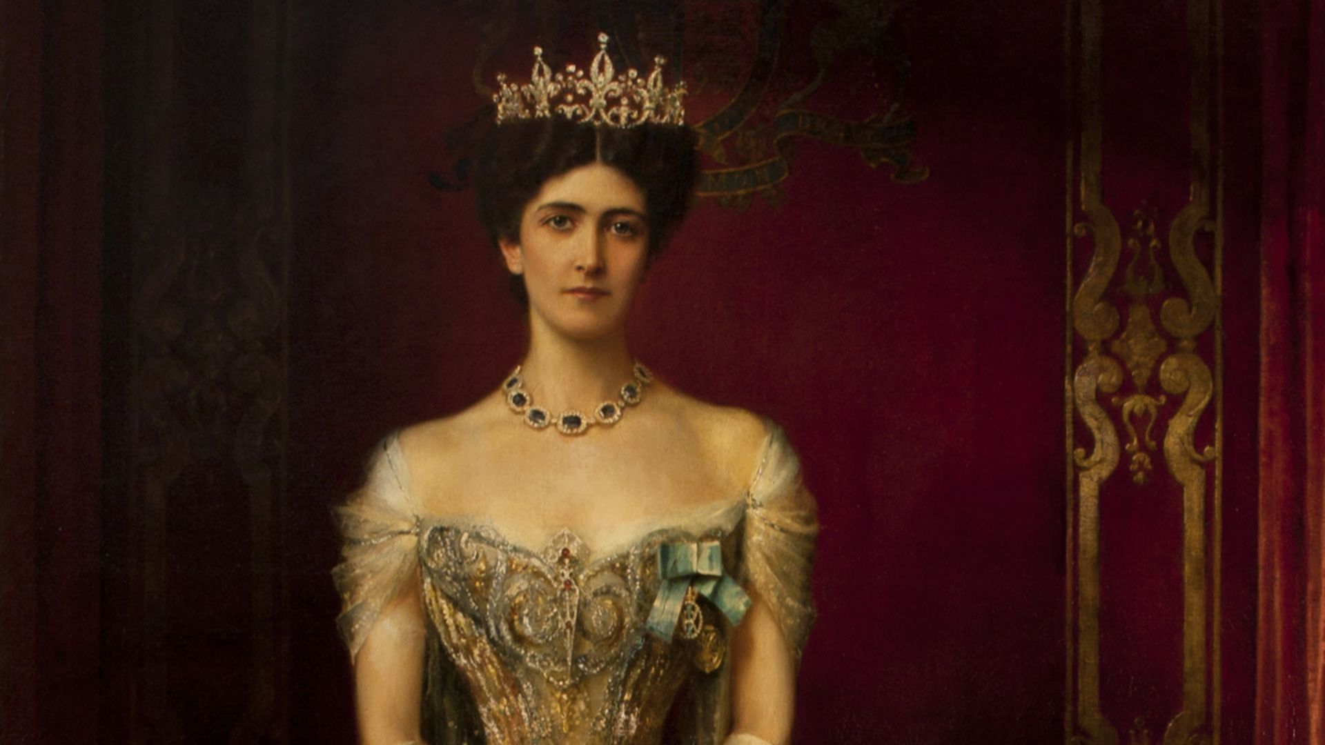 Lady Curzon wearing the