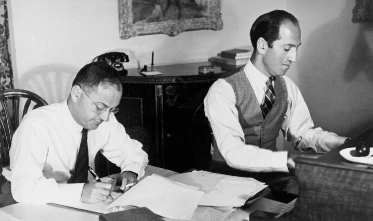 Composer George Gershwin (R) and his brother lyricist Ira Gershwin pose for a portrait circa 1935.
