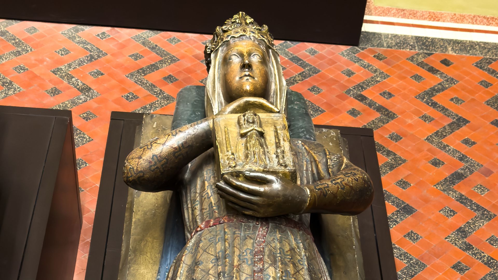 Effigy of Bernengaria of Navarre. 1230-50. The Chapter House, L'Epau Abbey, Le Mans. Repro.A.1938-5 
