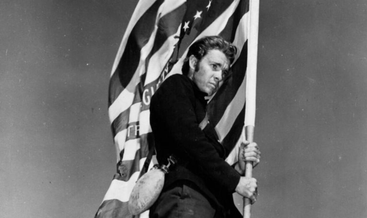 1951: Audie Murphy (1924 - 1971), the US leading man and one of America's most decorated soldiers, plays a young Unionist during the American Civil War in a scene from 'The Red Badge Of Courage', directed by John Huston for MGM. 
