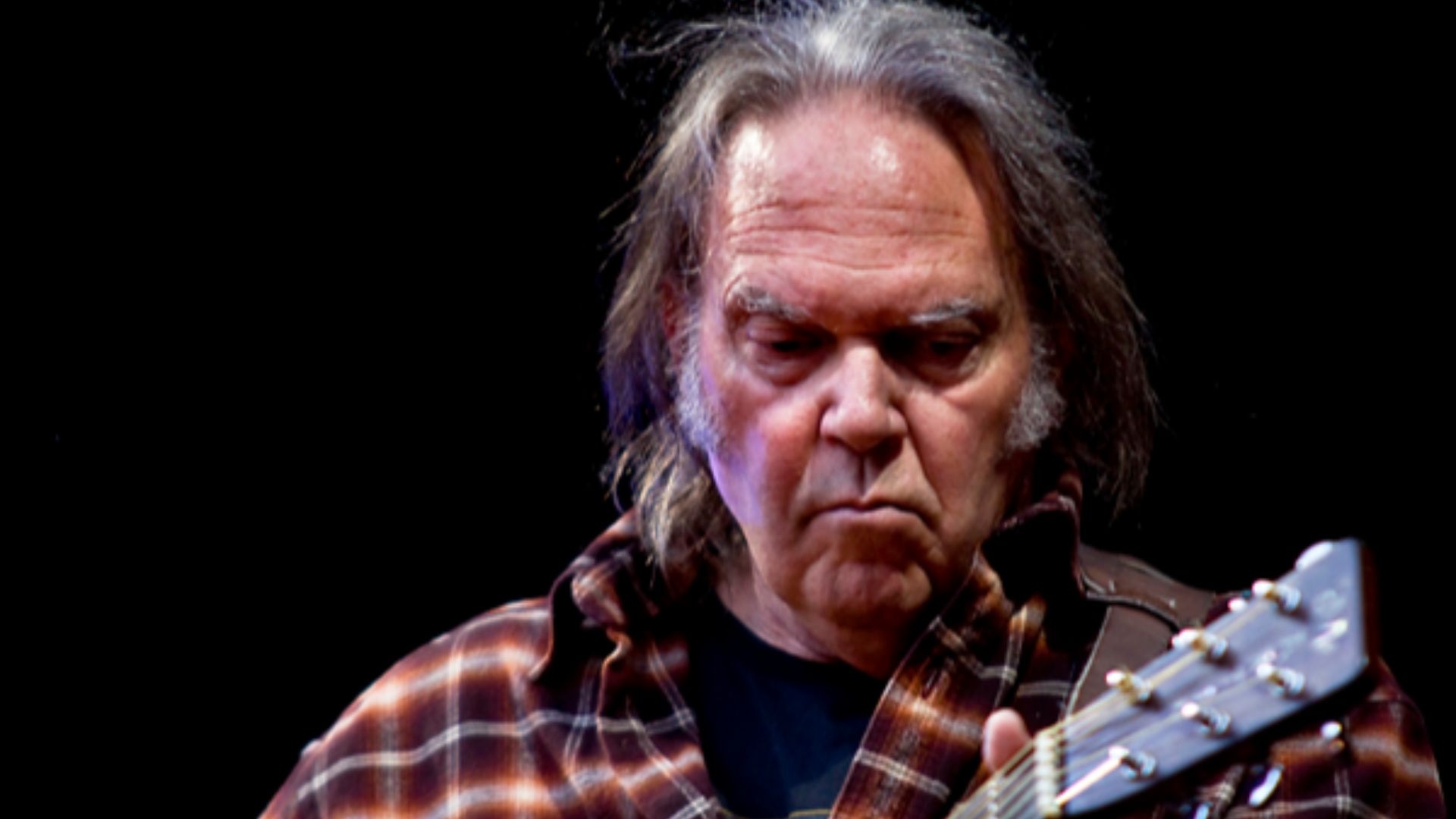Neil Young in concert in Oslo, Norway in 2009.