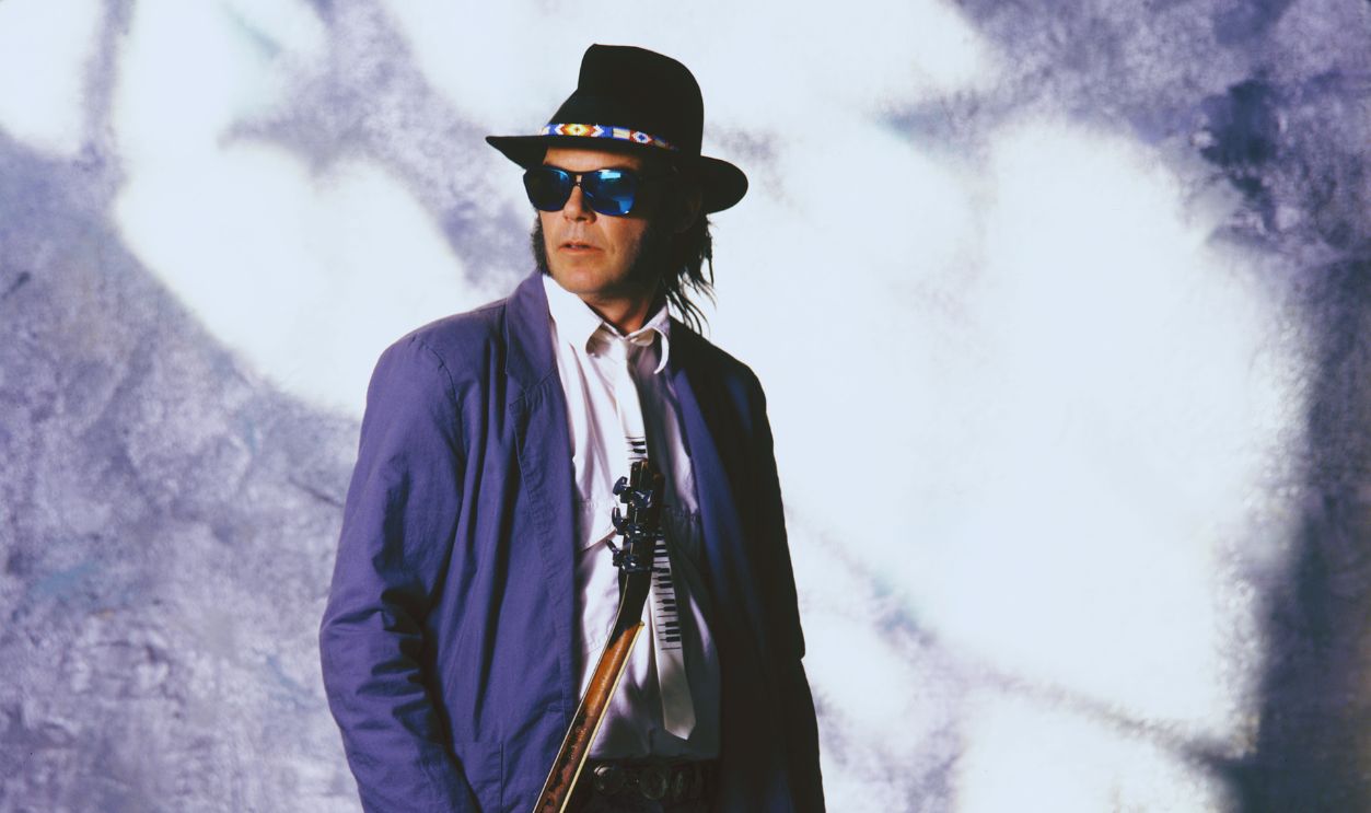Gettyimages - 534292830, Neil Young hold electric guitar 