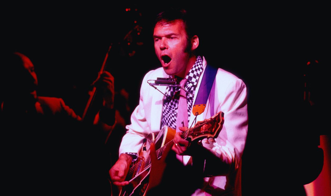 Gettyimages - 1282183007, Neil Young Performs At The Poplar Creek Music Theater 