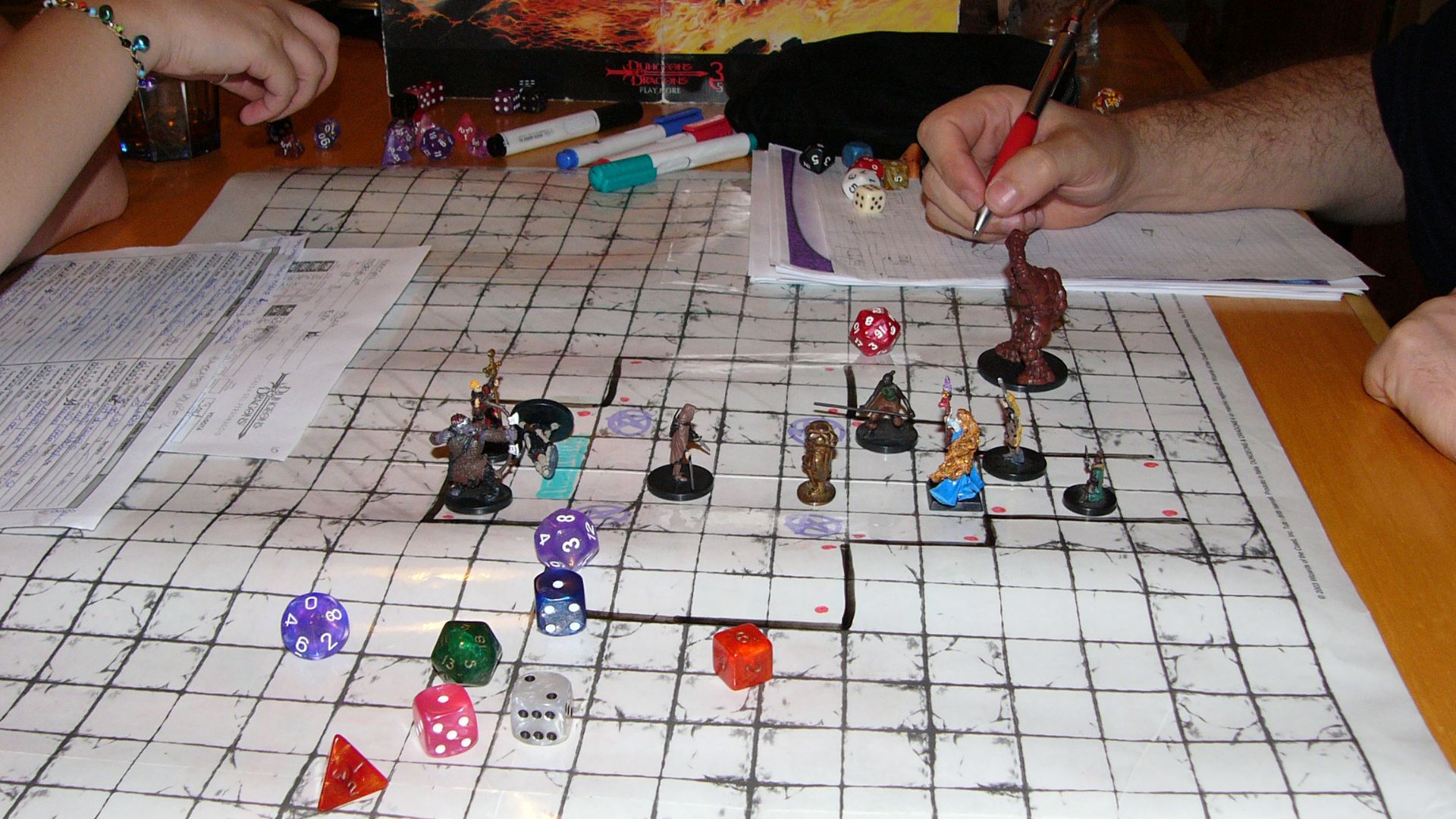 The picture show the map of a Dungeons and Dragons game, 

I (