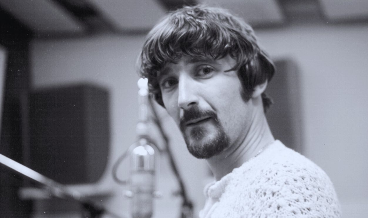 Gettyimages - 	74261617, Photo of Denny Doherty 