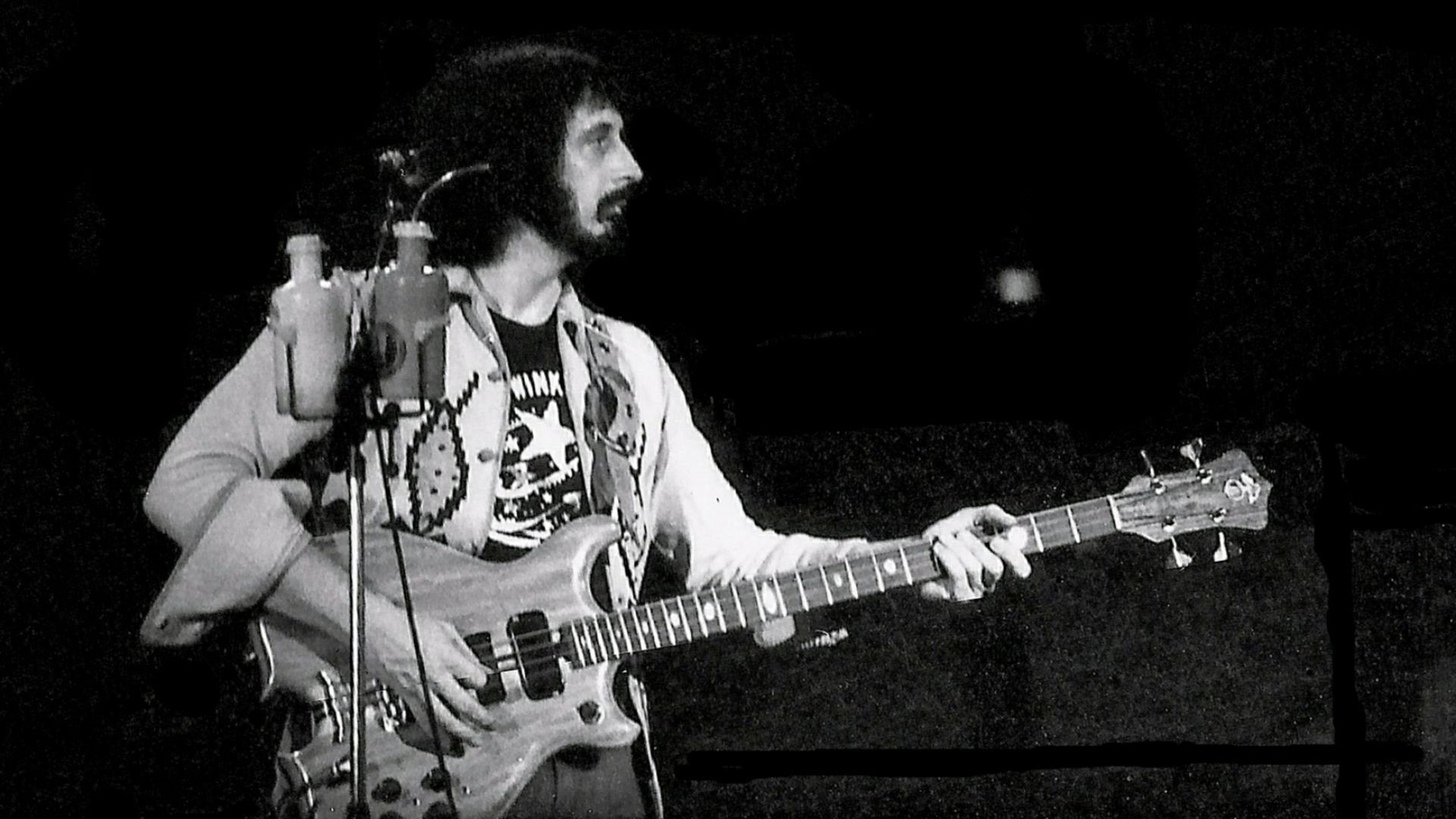 76_3_28_1-JAE

Hand copy and stamp in small groups 1-25 pixels at a time up to big swaths around the edges, to remove dust, scratches, etc. For a 2400 pixels/inch scan of a 37 year old proof sheet, its pretty good. But not to be mistaken for a scan of the negative.  I like Aviary's rotate tool but the file chokes the replace path... Its about 2400 X 2000. I changed to a less 'good' jpg, got the file size down to 2M, and succeeded.