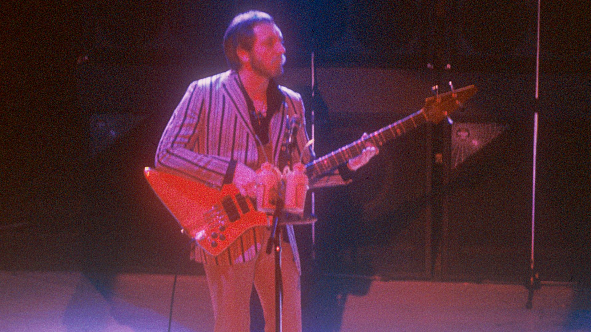 THE WHO - Manchester Apollo - 1981 (Bass guitarist John Entwistle of the Who