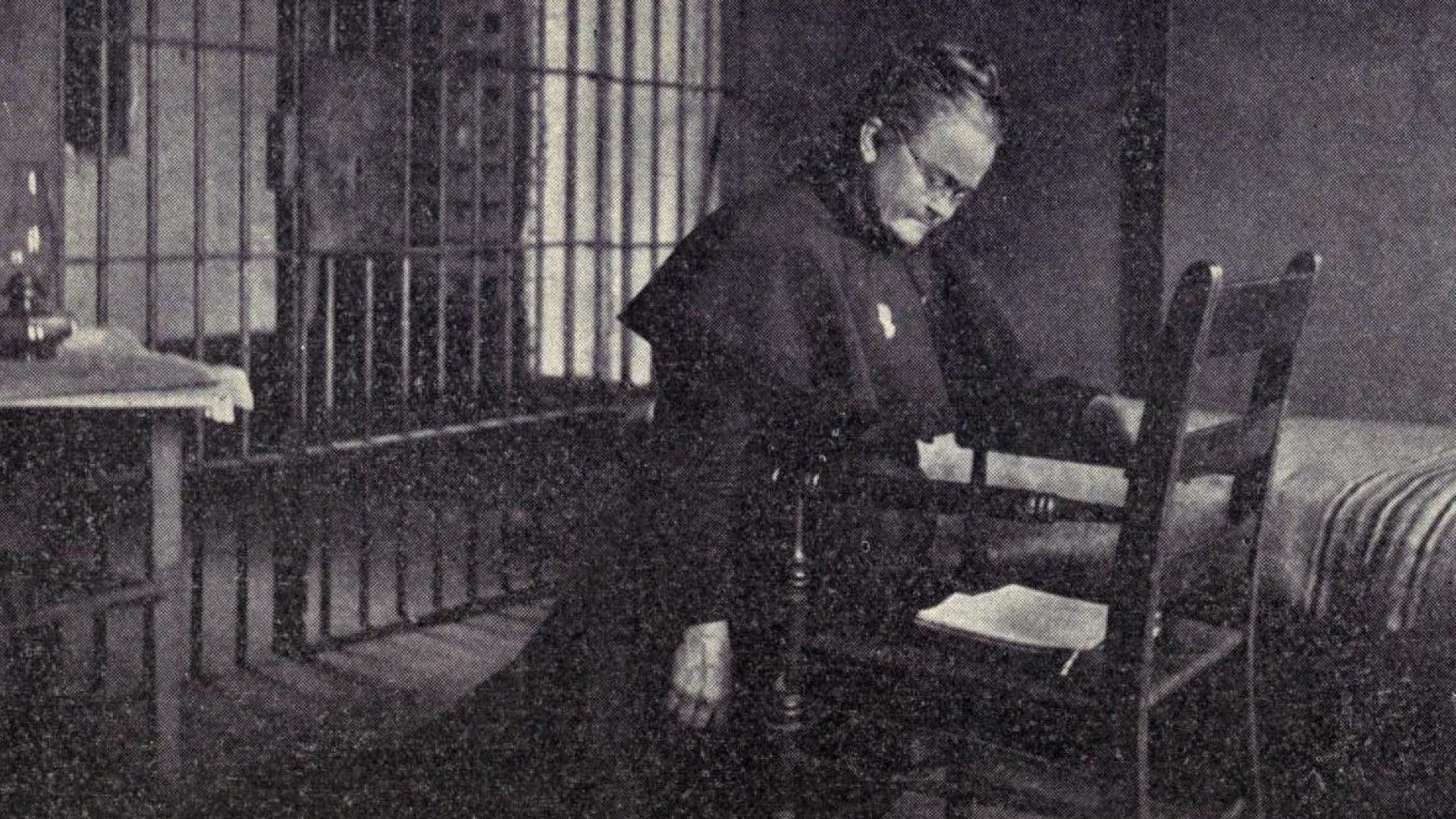 Den amerikanske avholdsaktivisten Carrie Nation i Wichita-fengselet, januar 1901