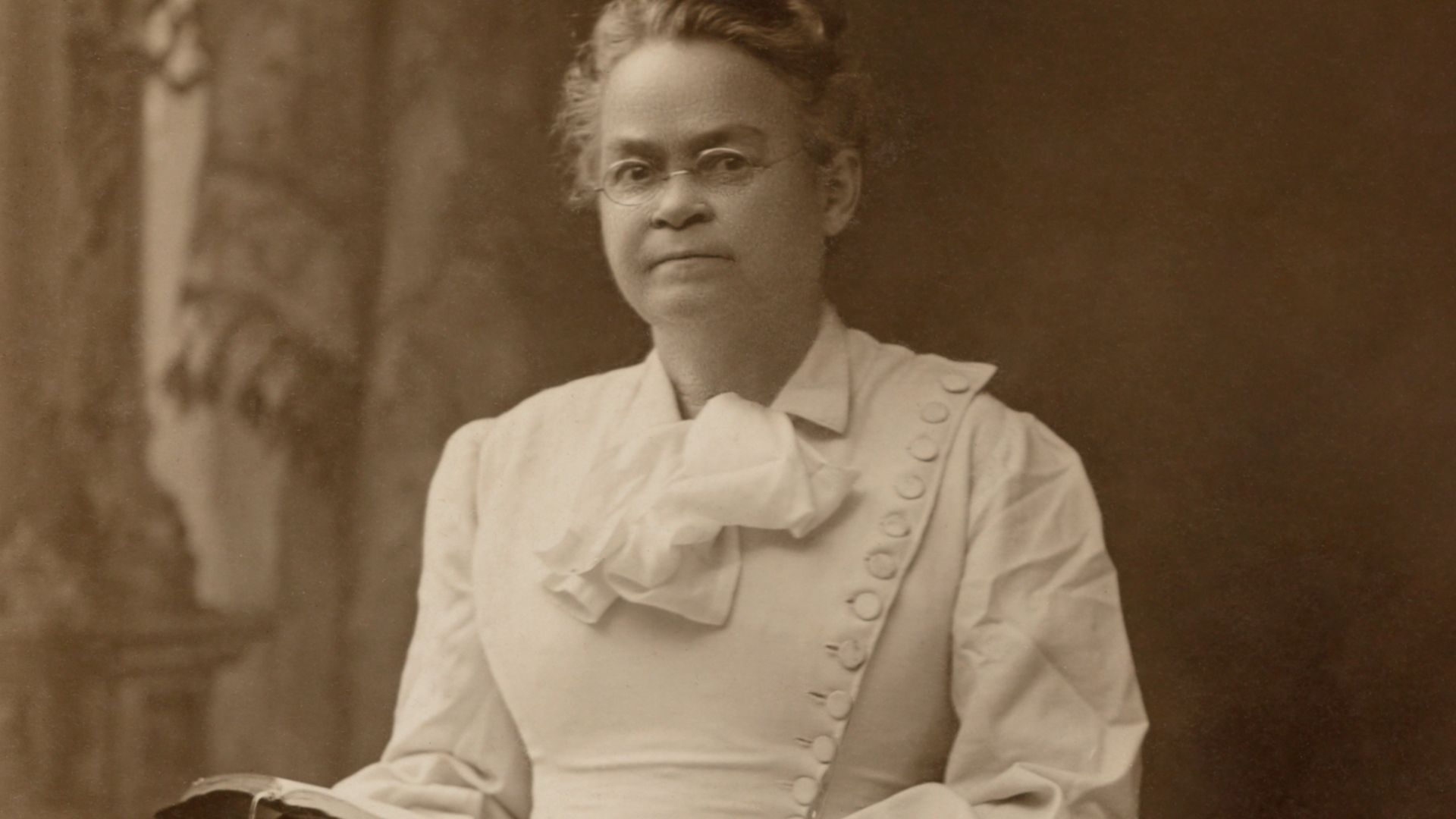 Photograph of temprance activist Carrie Nation.  Gelatin silver print.
Dimensions:

Image/Sheet: 14.2 × 9.9 cm (5 9/16 × 3 7/8