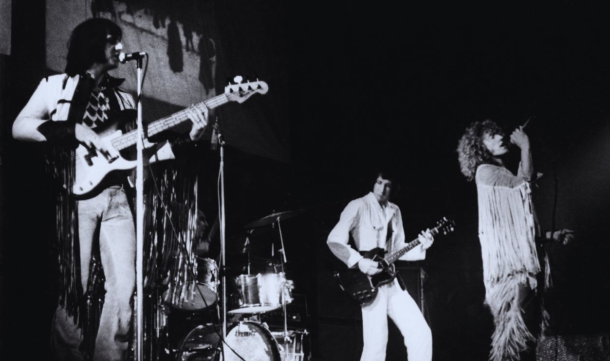 Gettyimages - 98005276, The Who Perform Live In Amsterdam AMSTERDAM, NETHERLANDS - SEPTEMBER 29: The Who perform live on stage at Concertgebouw in Amsterdam, Netherlands on September 29 1969 L-R John Entwistle, Keith Moon, Pete Townshend, Roger Daltrey 