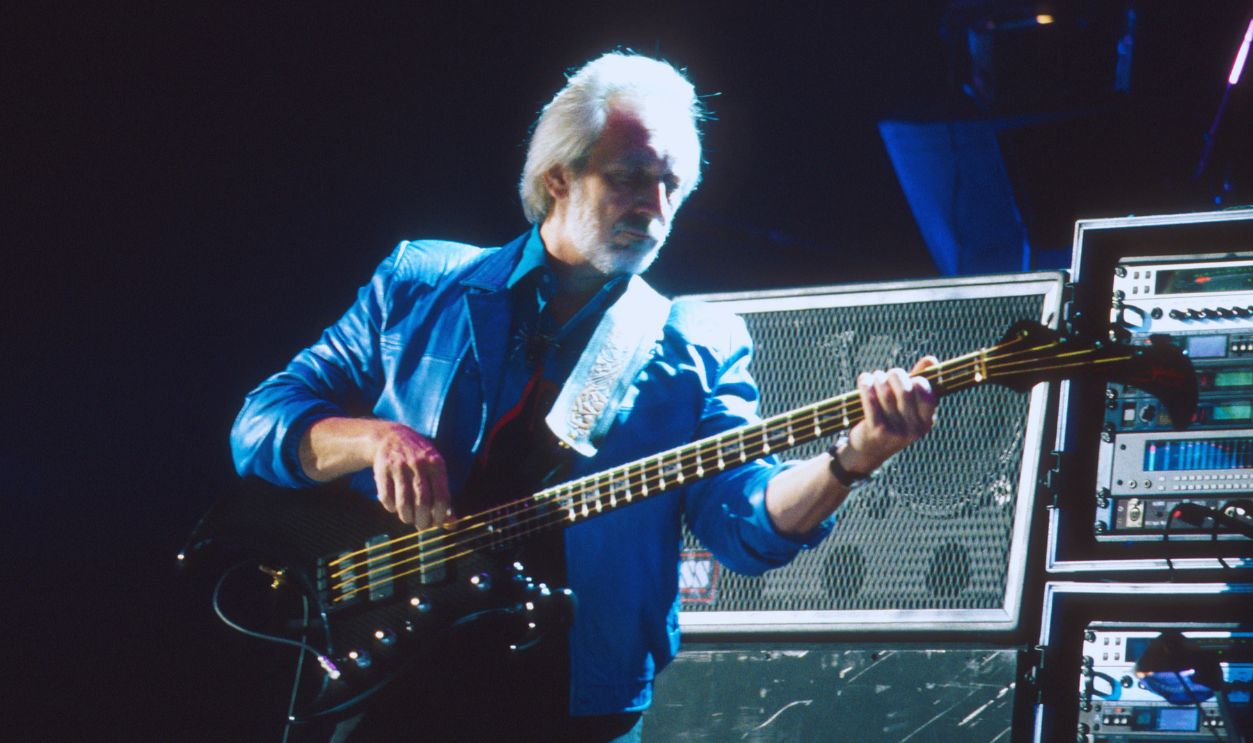 Gettyimages - 89535648, John Entwistle of The Who Dies in Las Vegas - File Photos John Entwistle performing Quadrophenia with The Who at The Forum in Los Angeles on October 22, 1996